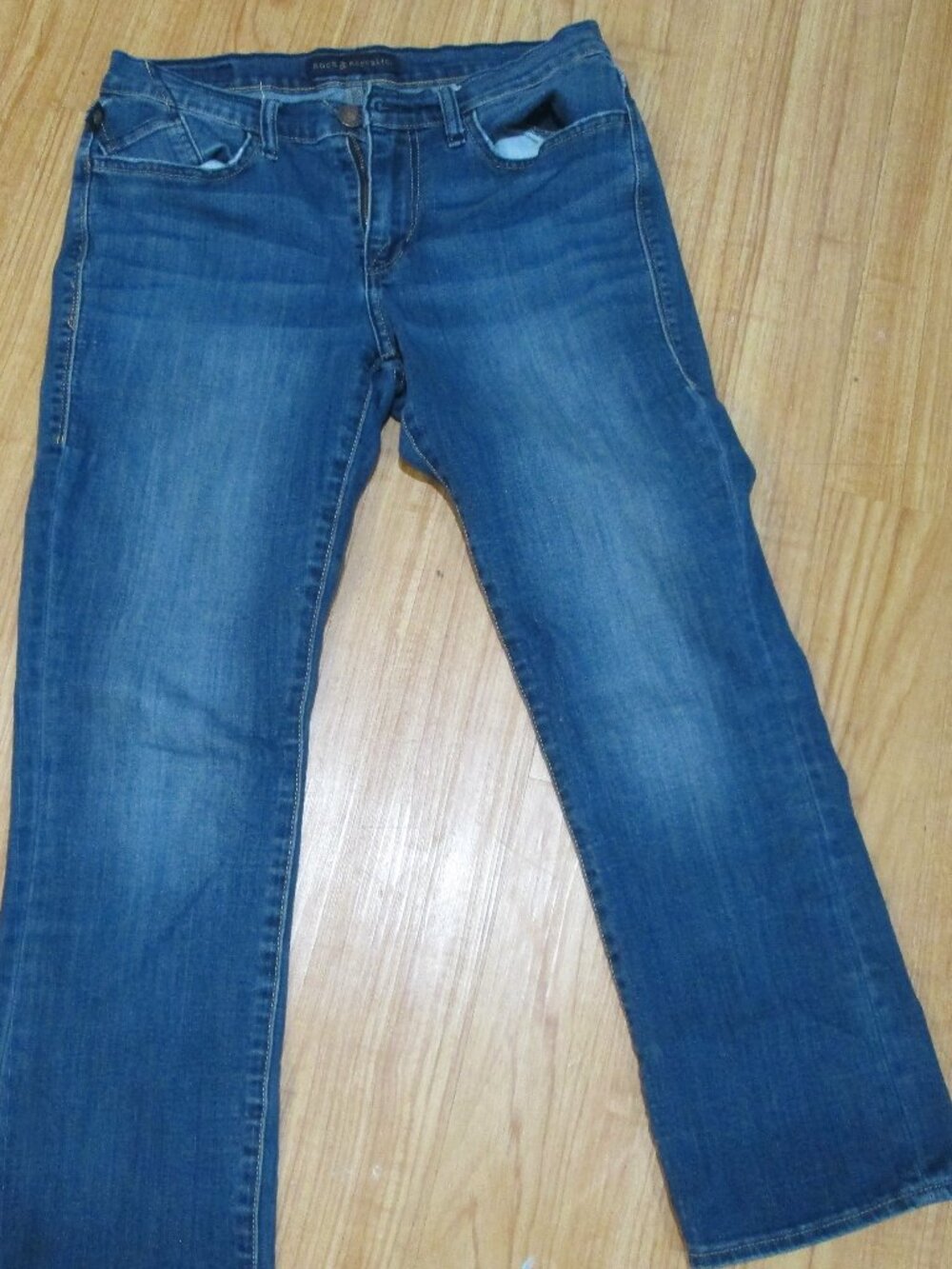 Rock & Republic size 10 womens denim blue jean petite capri style jeans